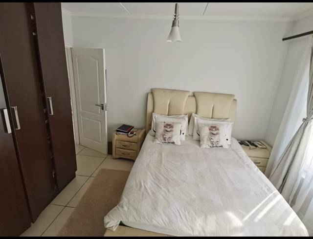 3 BEDROOM APARTMENT FOR SALE IN GREENSTONE HILL